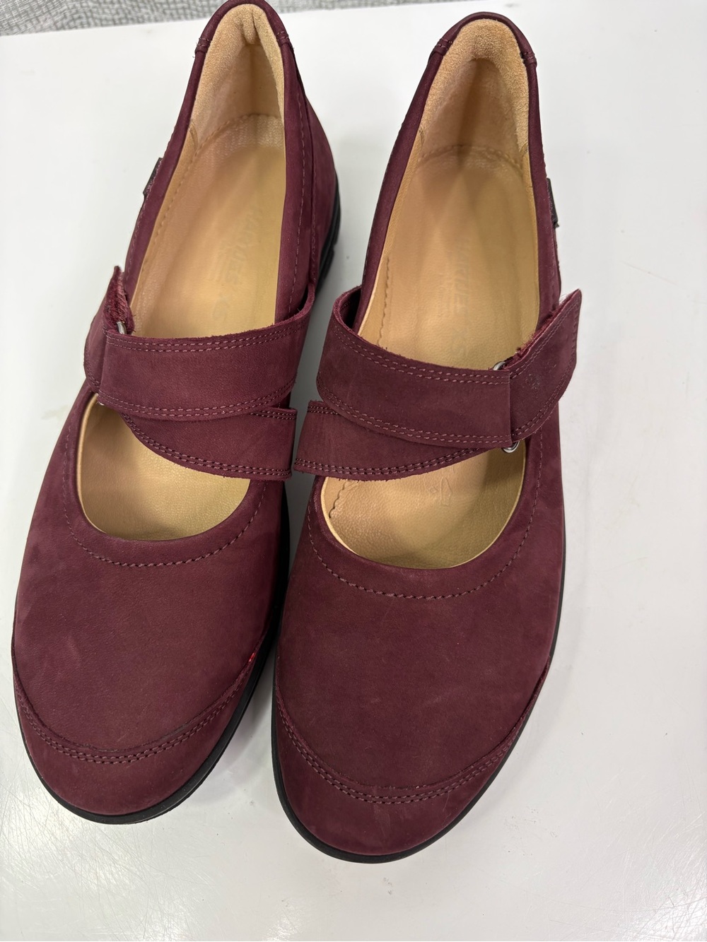 Hartjes Women's Burgundy Mary Jane Comfort Flats EUC size 9